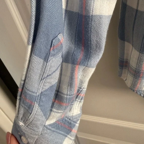 Rails Plaid lightweight flannel shirt - Picture 4 of 5
